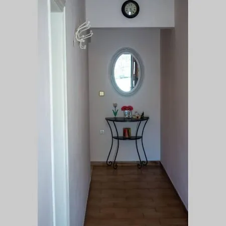 Natsios Thanasakis Apartment *